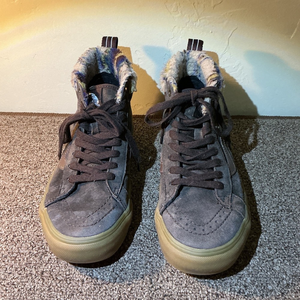 Vans Sk8-Hi MTE-1  brown gum Soles faux fur/sherpa lining‎ Women 8 1/2 Men  7